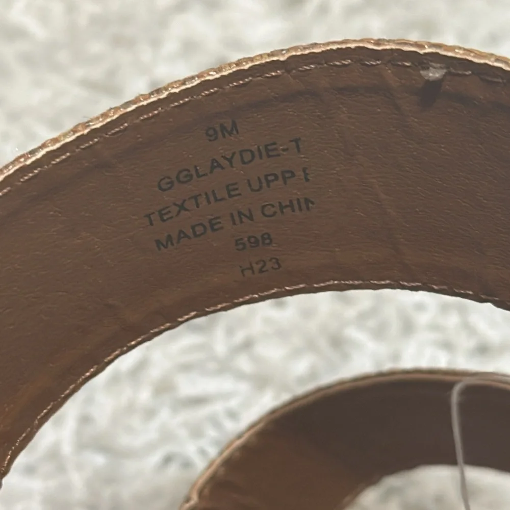 GBG Los Angeles Sandals.